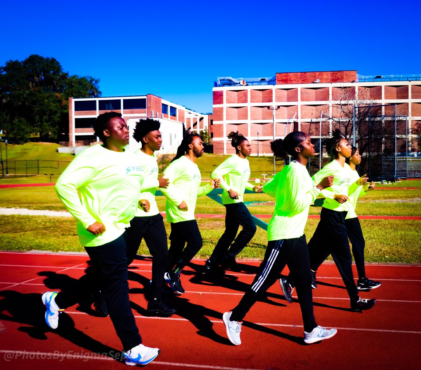 The Tallahassee Speed Elite team running together on the track